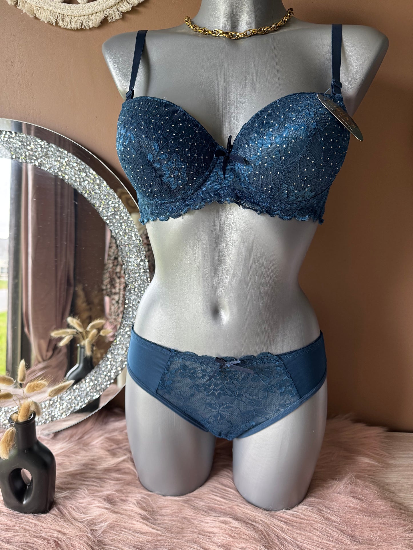 Bonnet B push up